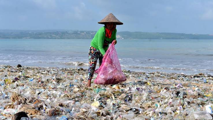 Indonesia Menghasilkan 141 Ribu Ton Sampah Setiap Harinya, Kebiasaan Kecil yang Jadi Bencana Besar